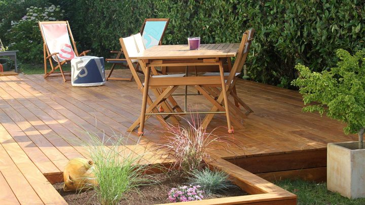Guide pratique pour rénover votre terrasse en bois